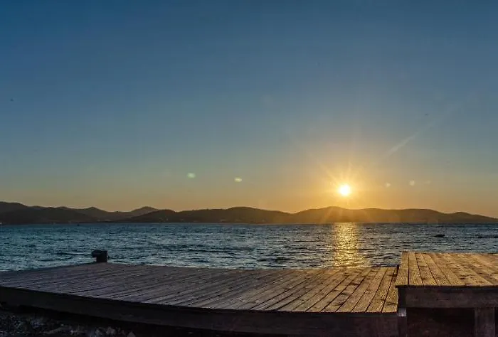 Calmea Seafront - Secluded Βίλα *