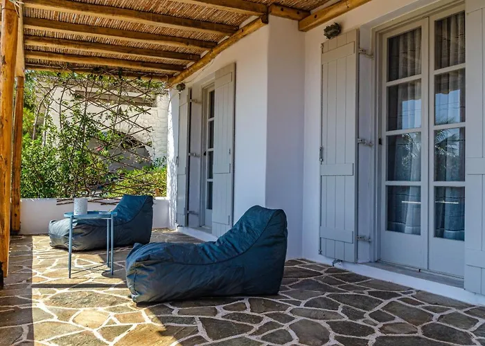 Calmea Seafront - Secluded Villa Alikí