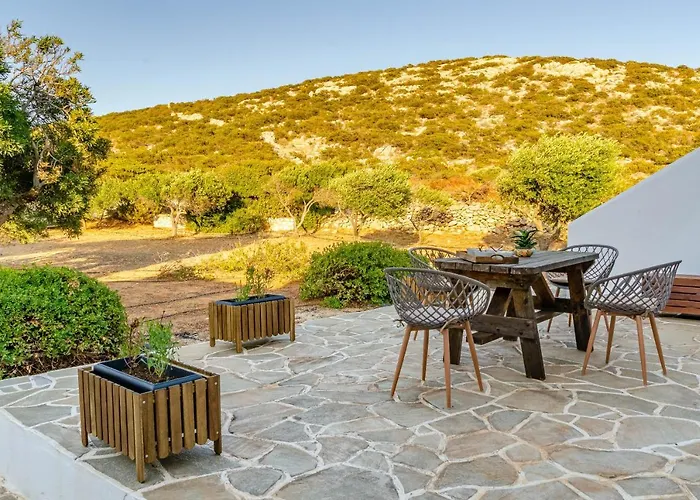 Calmea Seafront - Secluded Βίλα