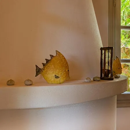 Calmea Seafront - Secluded Willa