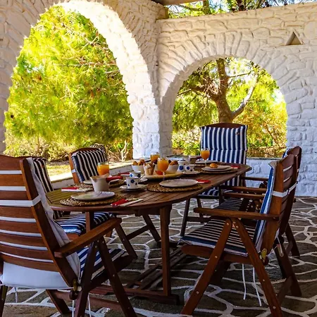 Calmea Seafront - Secluded *