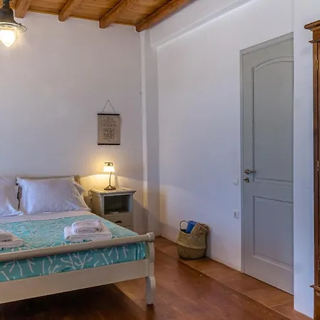 Calmea Seafront - Secluded