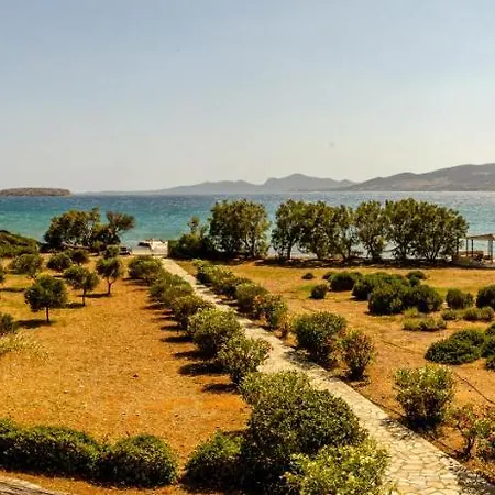 Vila Calmea Seafront - Secluded *