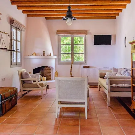 Calmea Seafront - Secluded